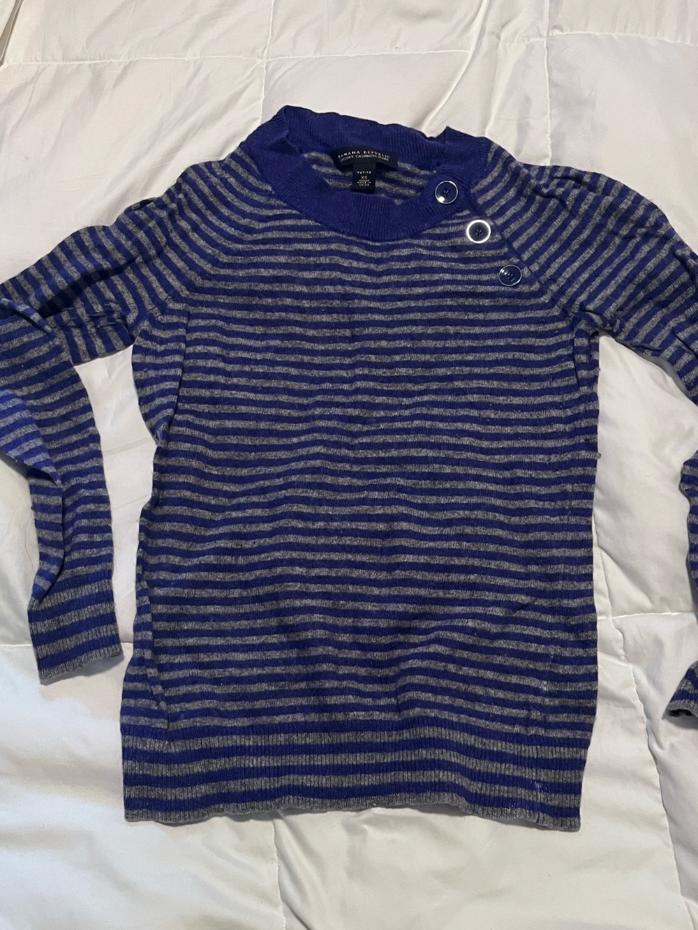 Banana Republic women’s purple and Gray Stripe Button-Neck cashmere Sweater